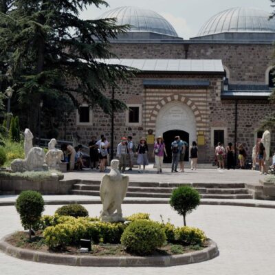 Музей анатолийских цивилизаций в Анкаре главный вход